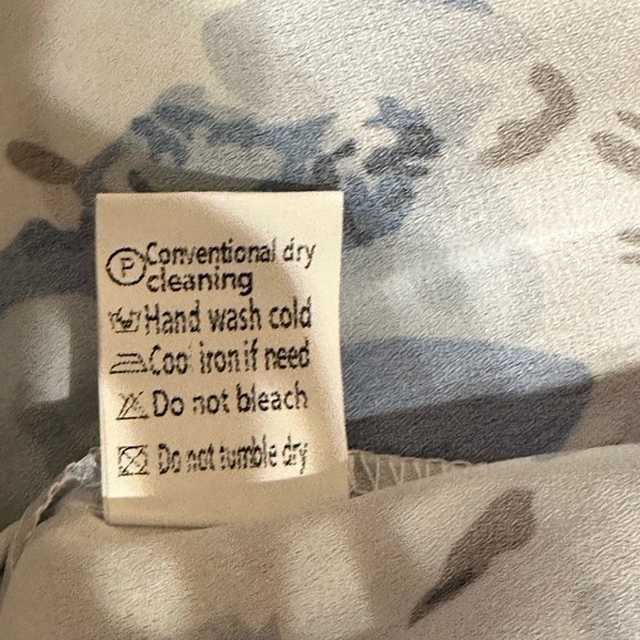 Bohemian Blue And White Women’s Blouse With Bell Sleeves Size Medium Buttons Tie - Picture 5 of 13